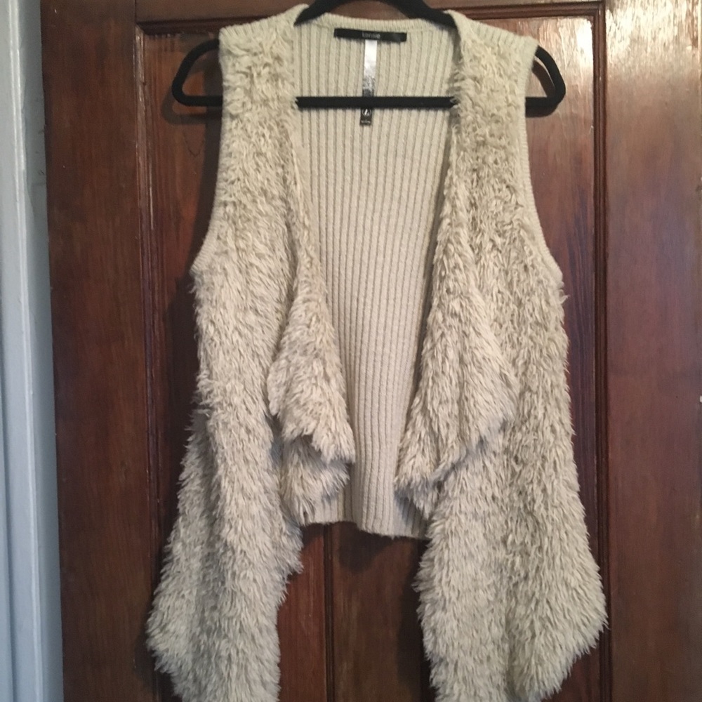 Shag/ faux fur cream sweater vest w/ draping front